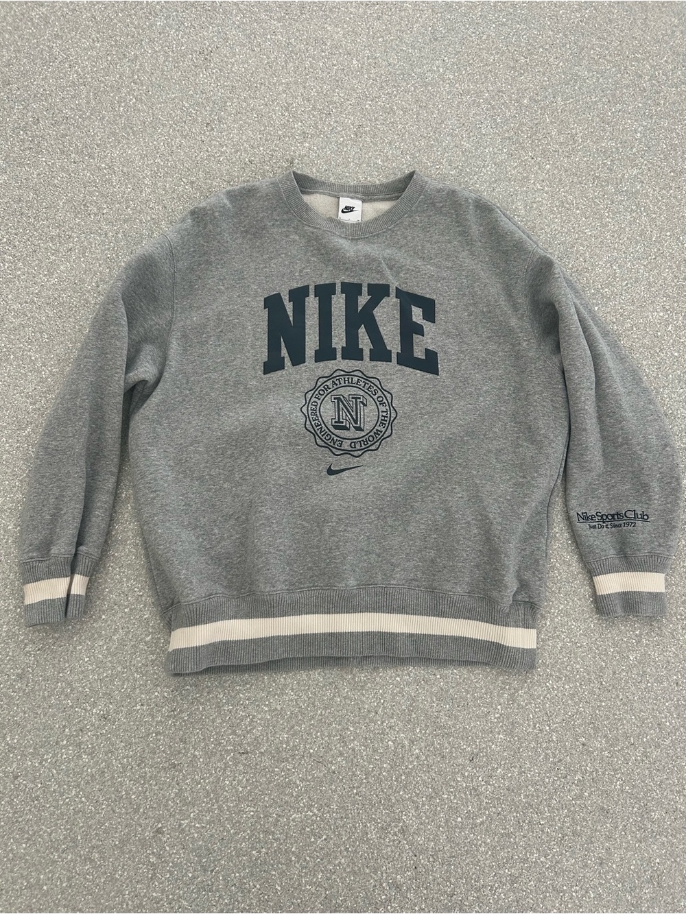 NWOT Nike Women’s Sportswear Phoenix Fleece Heritage Grey Sweatshirt Size S